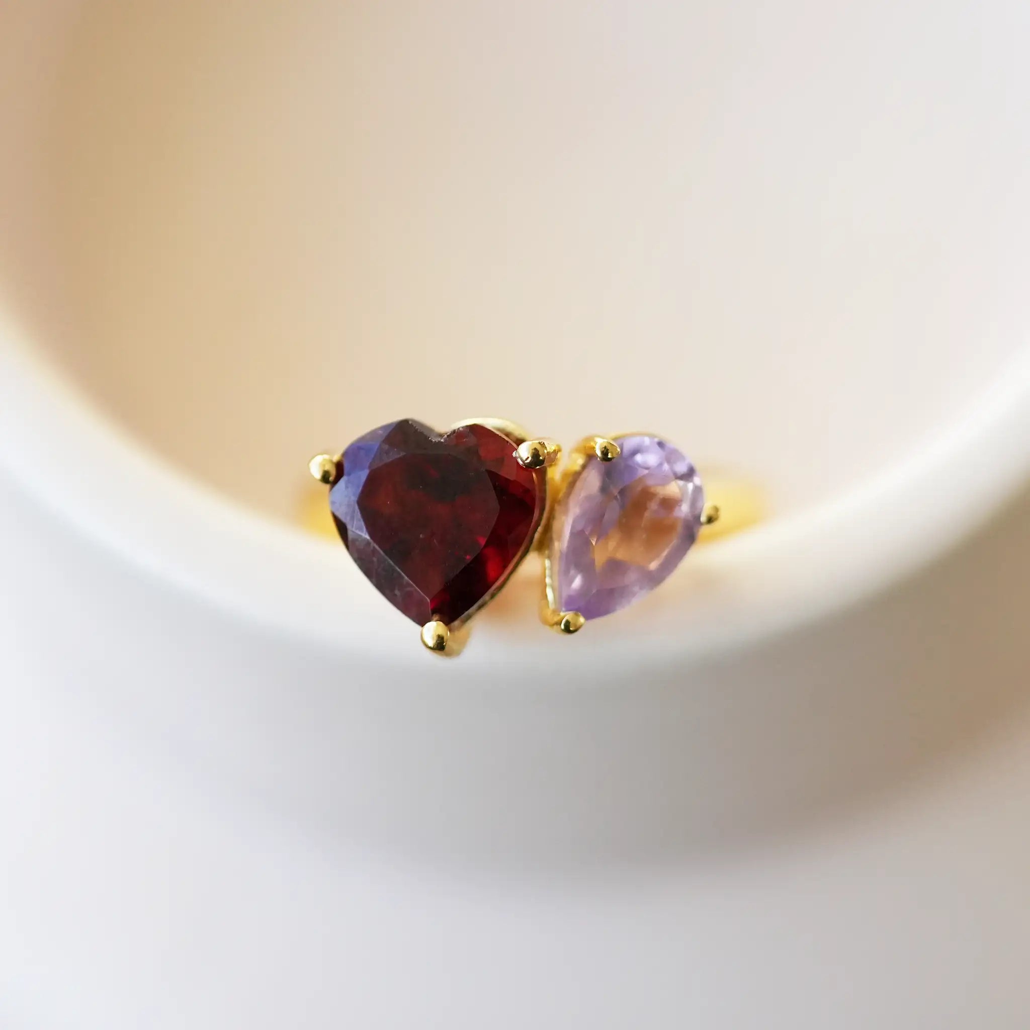 Can I Wear Garnet and Amethyst Together?