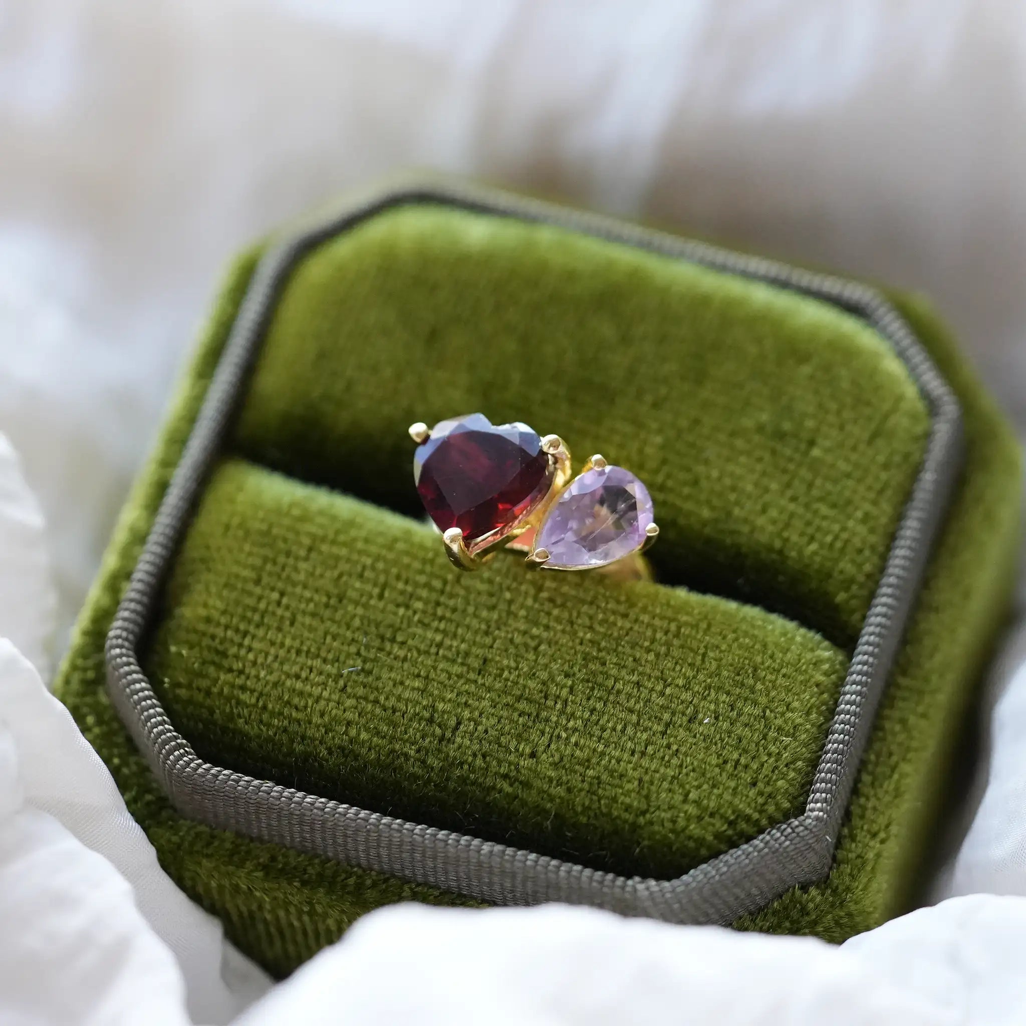 GEMSTONE TOI ET MOI RING AMETHYST AND GARNET GOLD VERMEIL